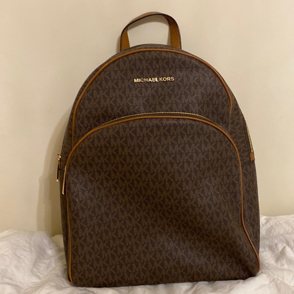 Michael Jet Set Abbey Large Logo Backpack - Brown